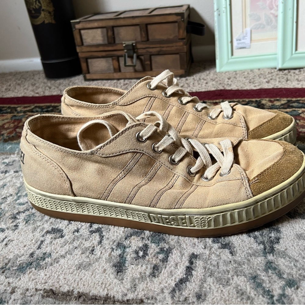 Diesel tan sneakers great condition